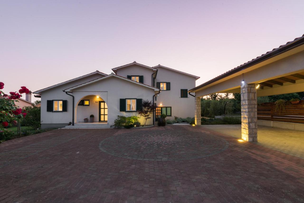 House Olive Grove With Pool And Garden Labin (Istria)