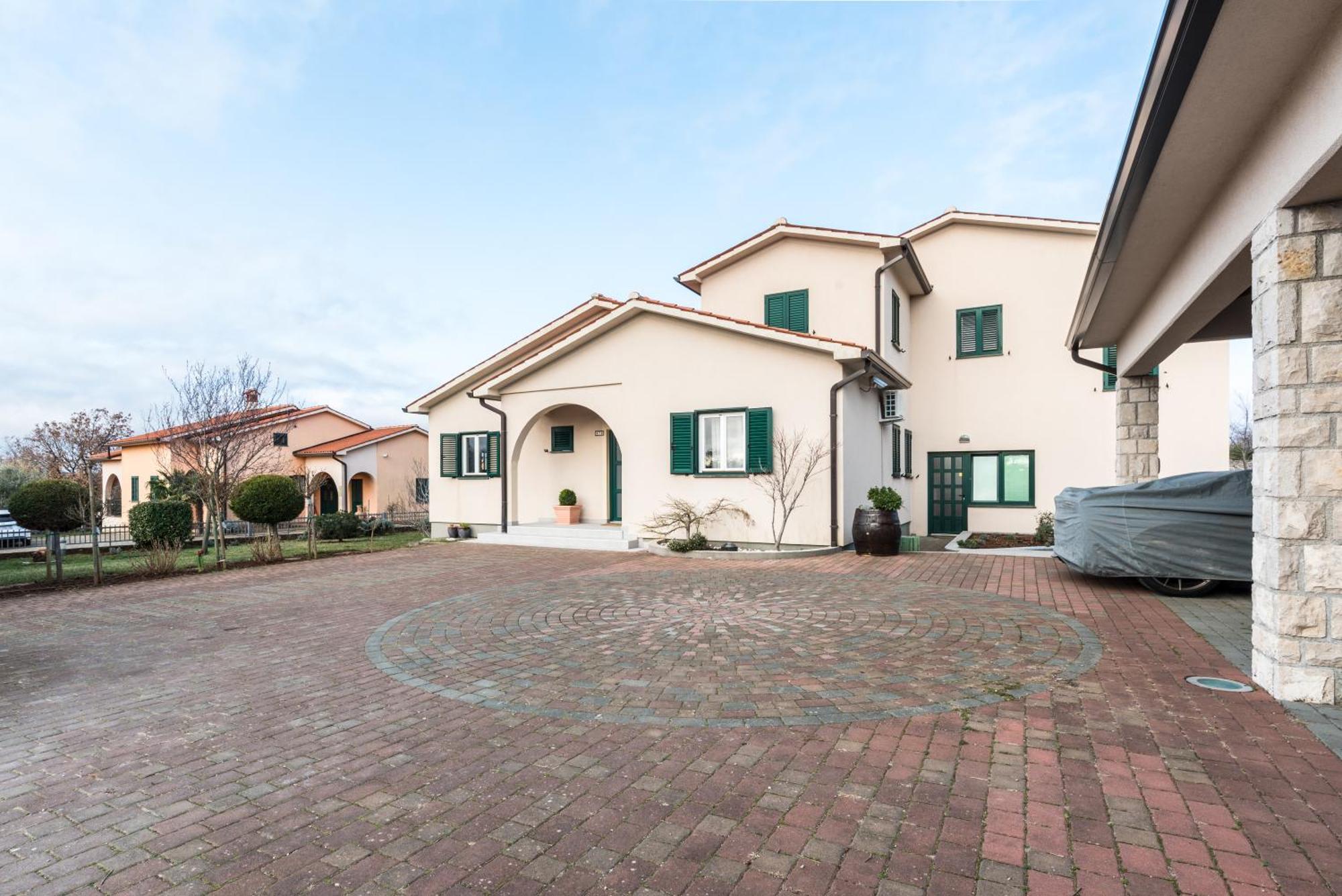 Apartment House Olive Grove With Pool And Garden